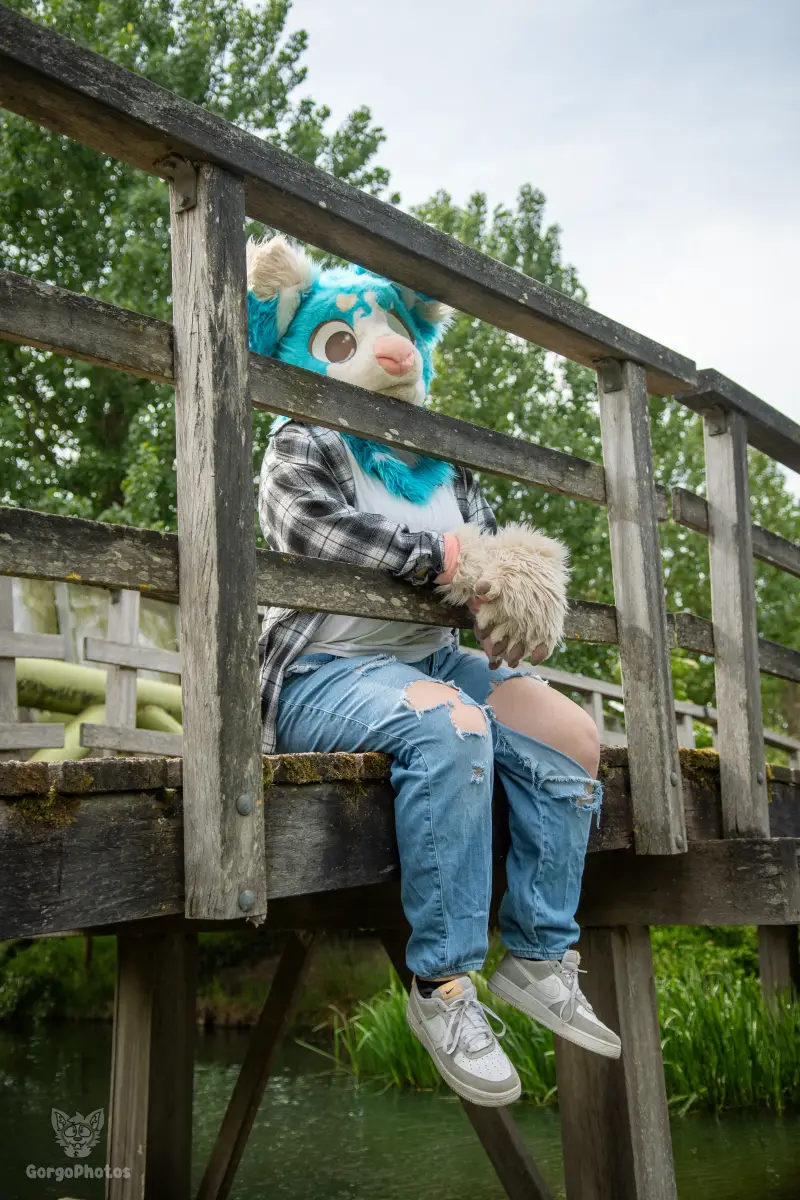 miilkybridgephotoshoot-56-standard.webp