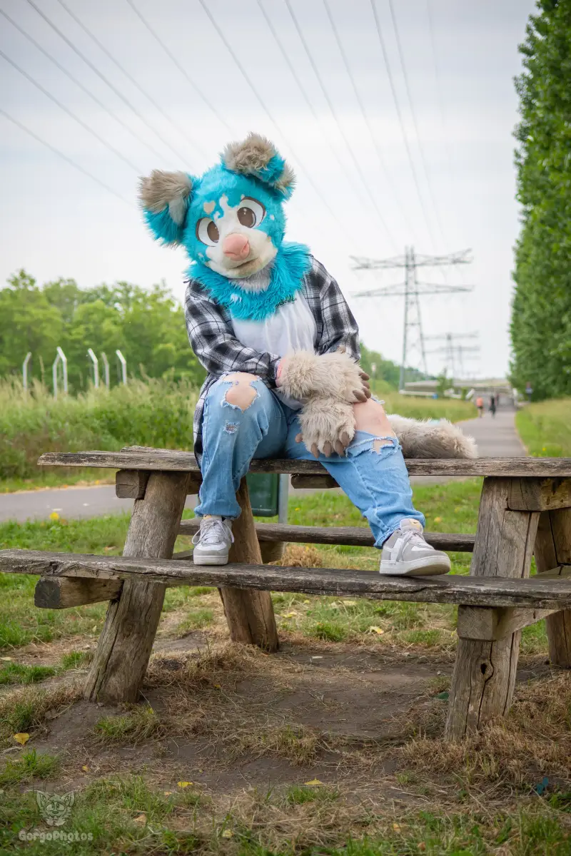 miilkybridgephotoshoot-61-standard.webp