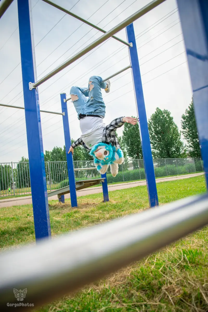 miilkybridgephotoshoot-65-standard.webp