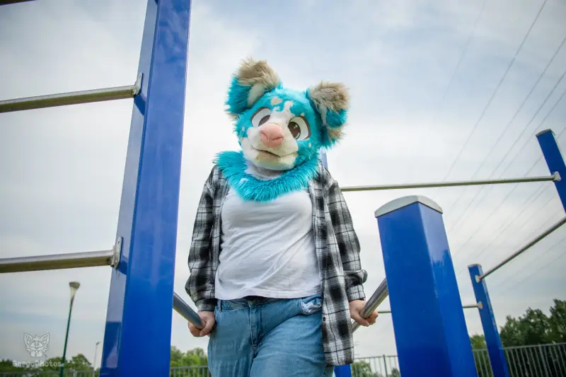 miilkybridgephotoshoot-66-standard.webp