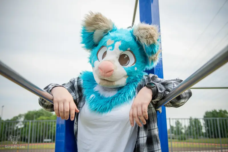 miilkybridgephotoshoot-67-standard.webp