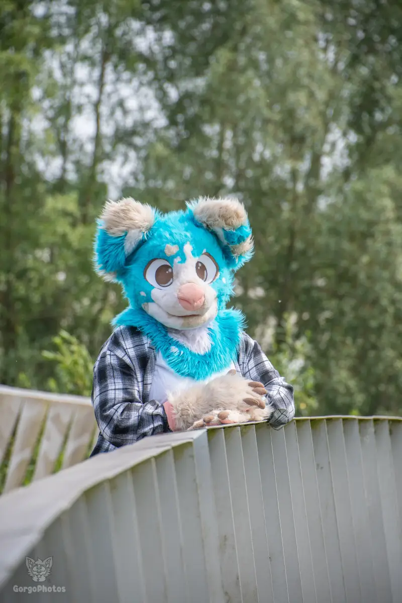 miilkybridgephotoshoot-7-standard.webp