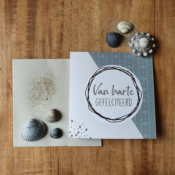 Wenskaart Van Harte Gefeliciteerd rond.