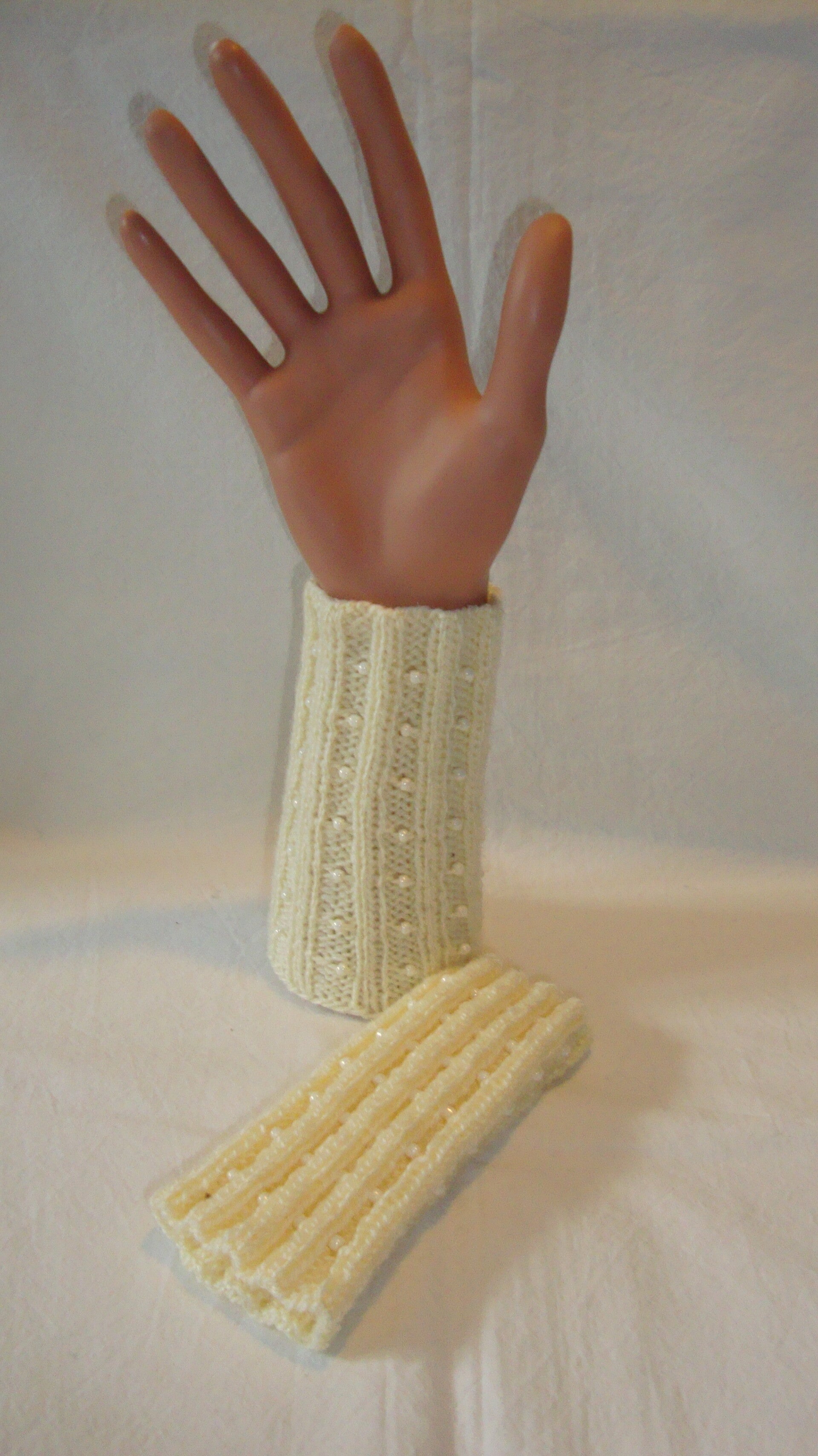 Pulswärmer Kurz mit Perlen