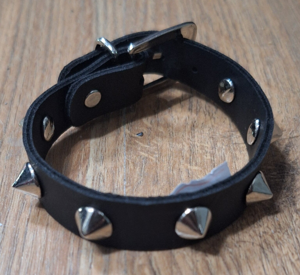 PULSERA PINCHOS CONO 1