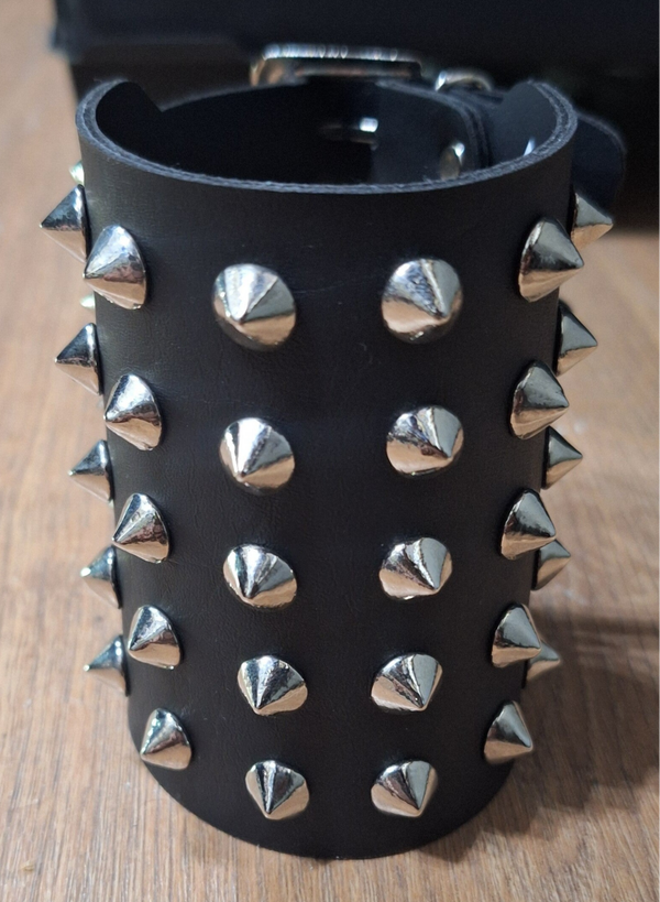 PULSERA PINCHOS CONO 5