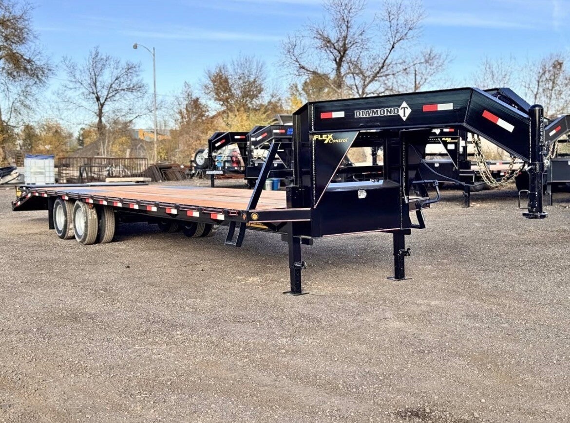 2026 Diamond T (Flatbed Trailer) 8.5-32 tandem dual gooseneck w/ maxx ramps 24k gvwr (diat037294)