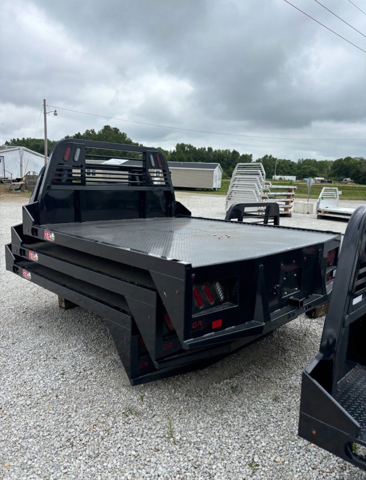 GR single rear wheel long bed flatbed