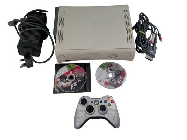 Xbox 360 console bundle with 2 games.