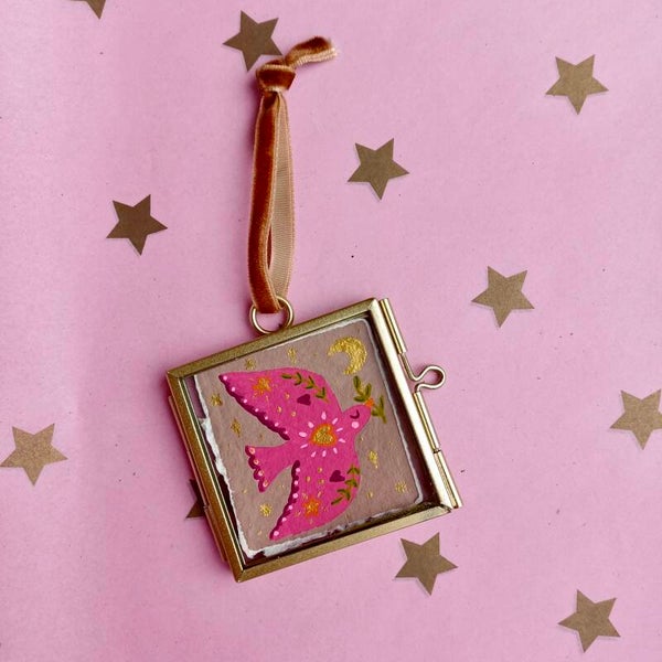 Ingelijst kunstwerkje ‘Pink bird’ op handgeschept papier (5x5cm)