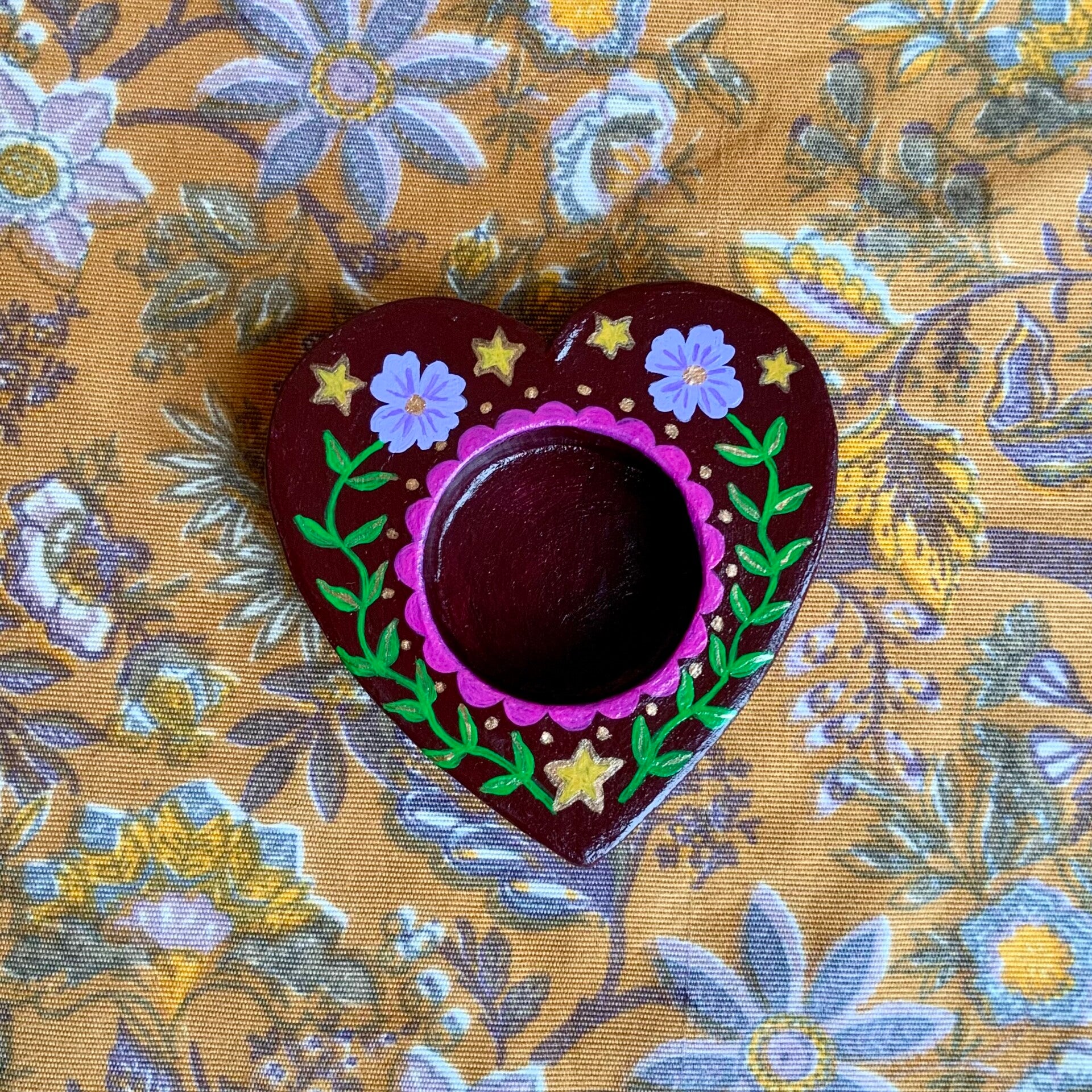 Handbeschilderde waxinelichthouder van papier-maché bordeaux