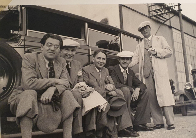 Kardosch-Sänger auf Tour, privates Foto 
