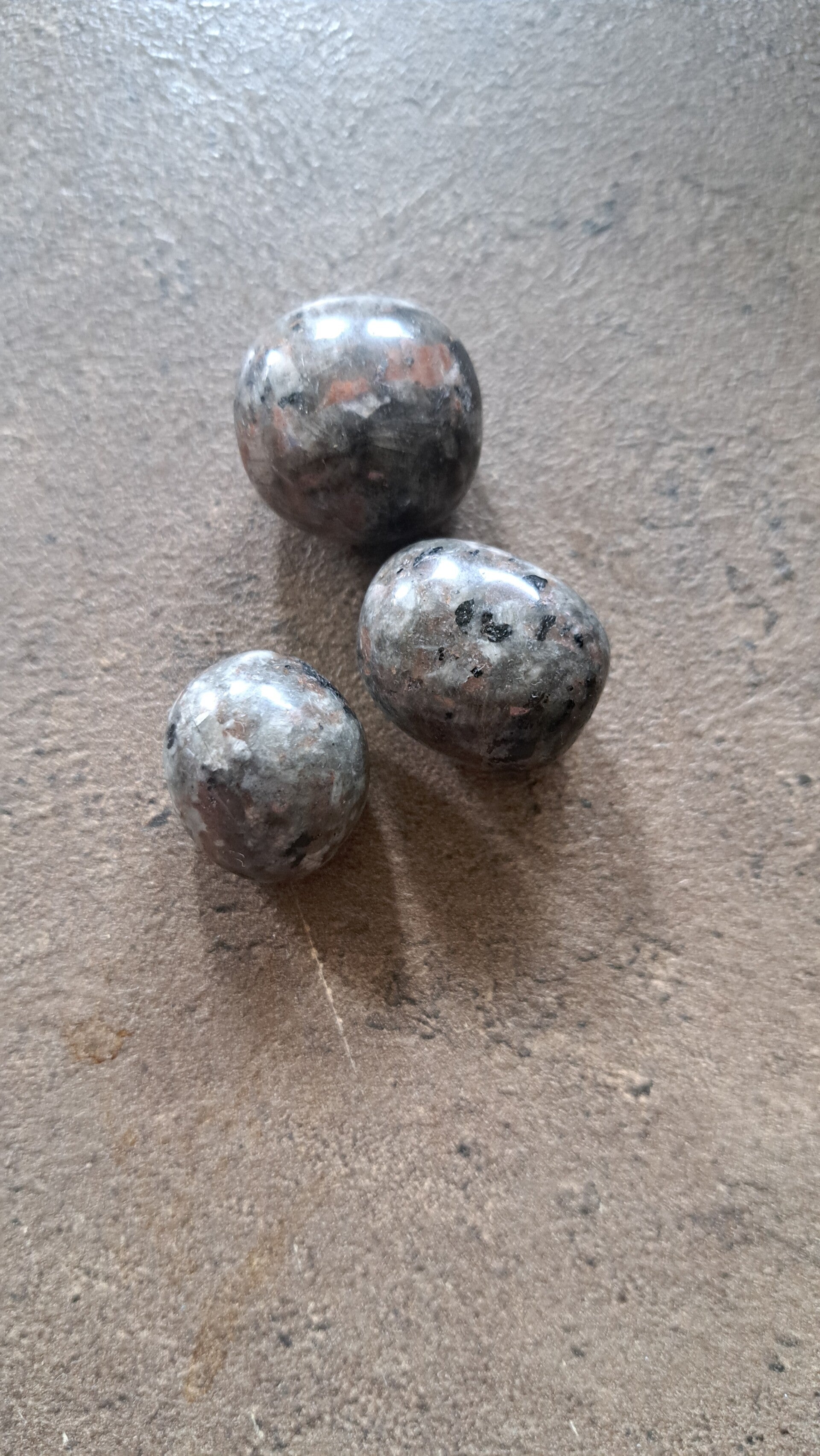 Yooperlite knuffelsteen