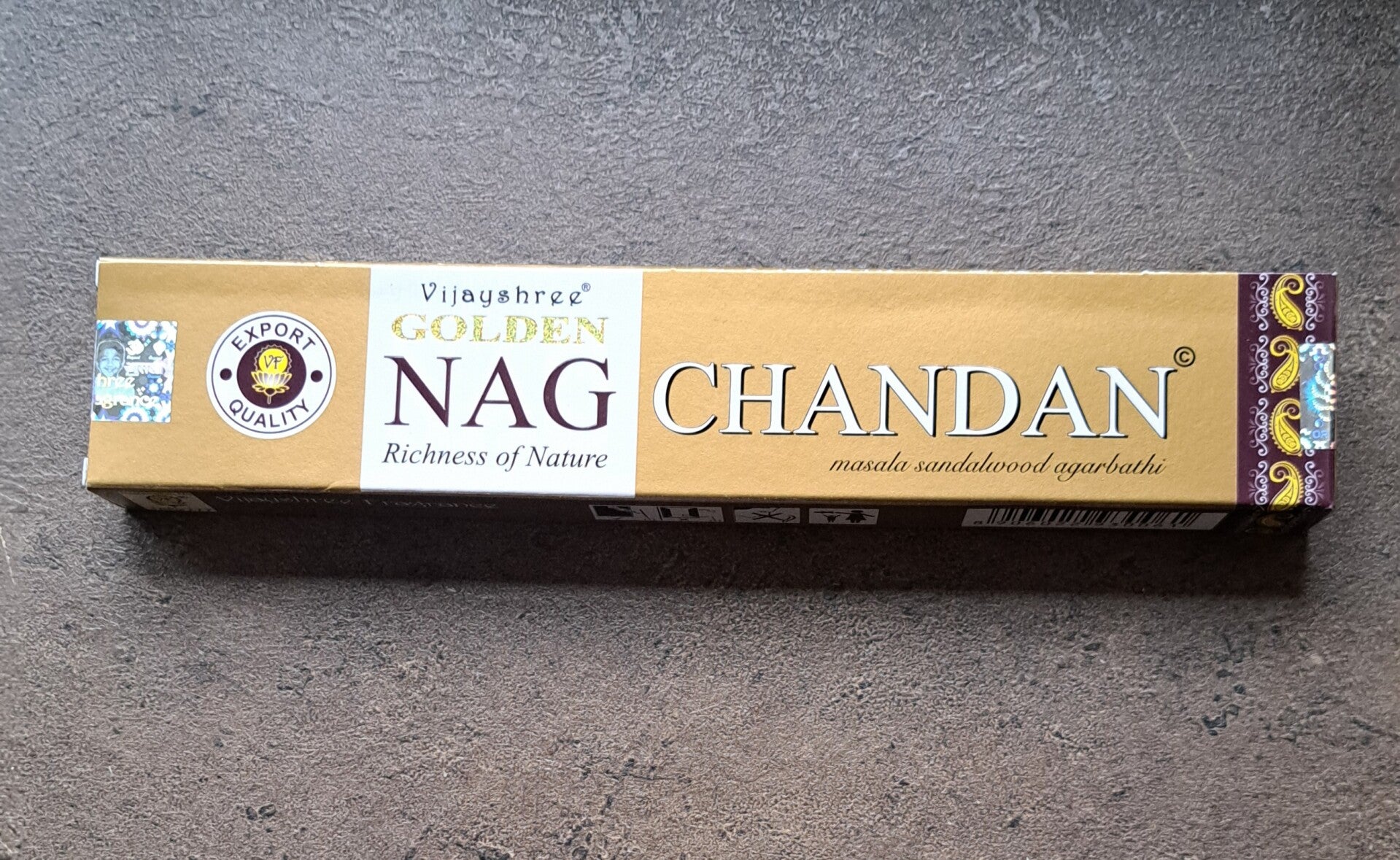 Wierook golden nag chandan