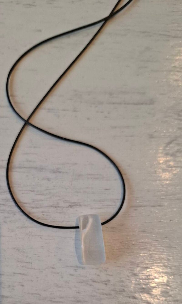 Ulexiet doorboorde hanger nr 3