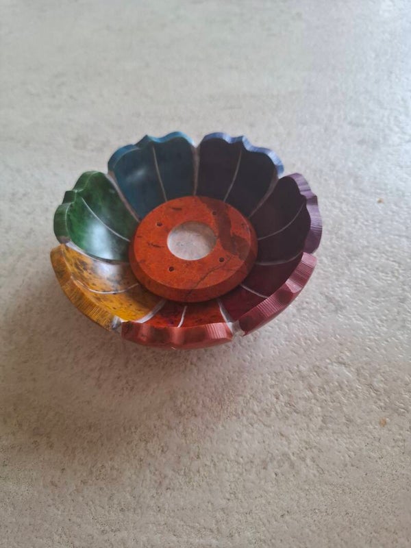 Wierook brander chakra lotus