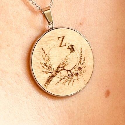 Collier bois initiale "Faisan"