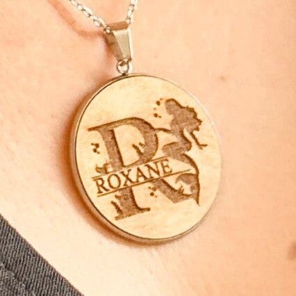 Collier bois initiale "Sirène"
