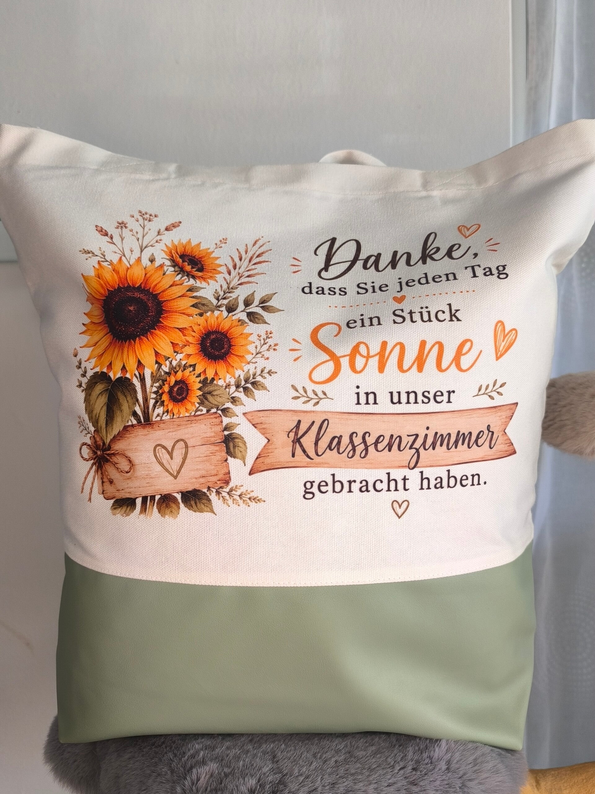 Shopper mit PU-Borte