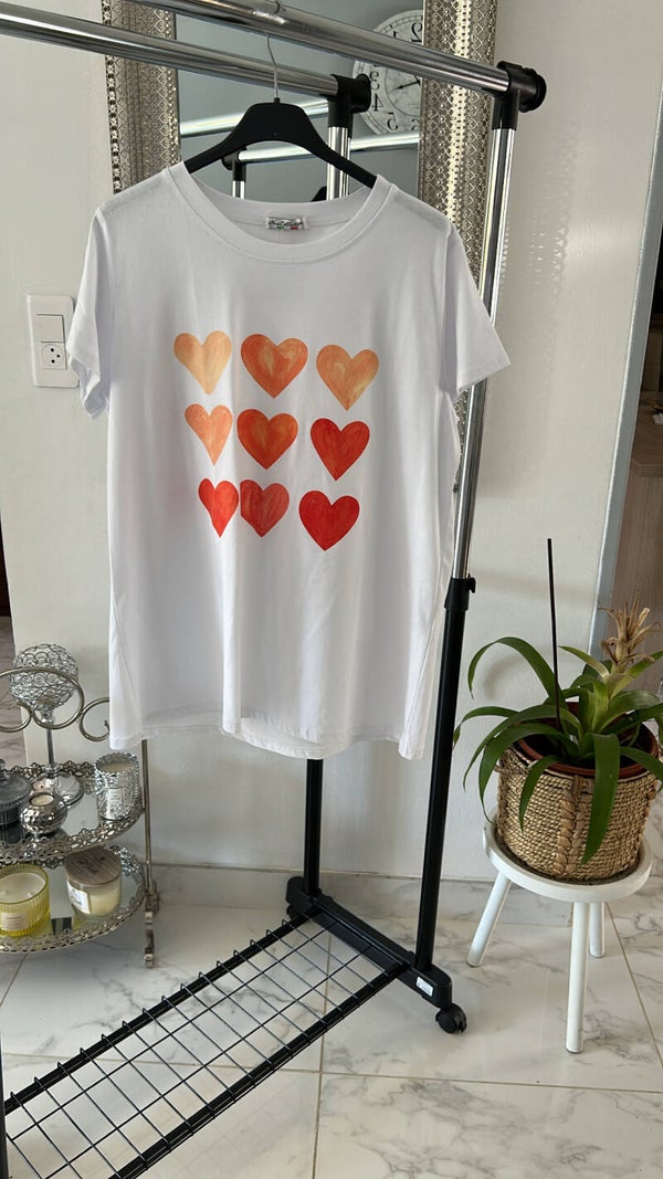 Tee-shirt motifs cœur