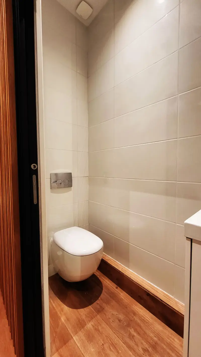 renovation-wc-carrelage-standard.webp