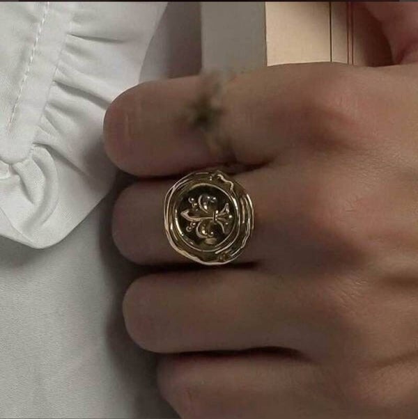 Bague fleur de Lys doré à l'or fin 7bis