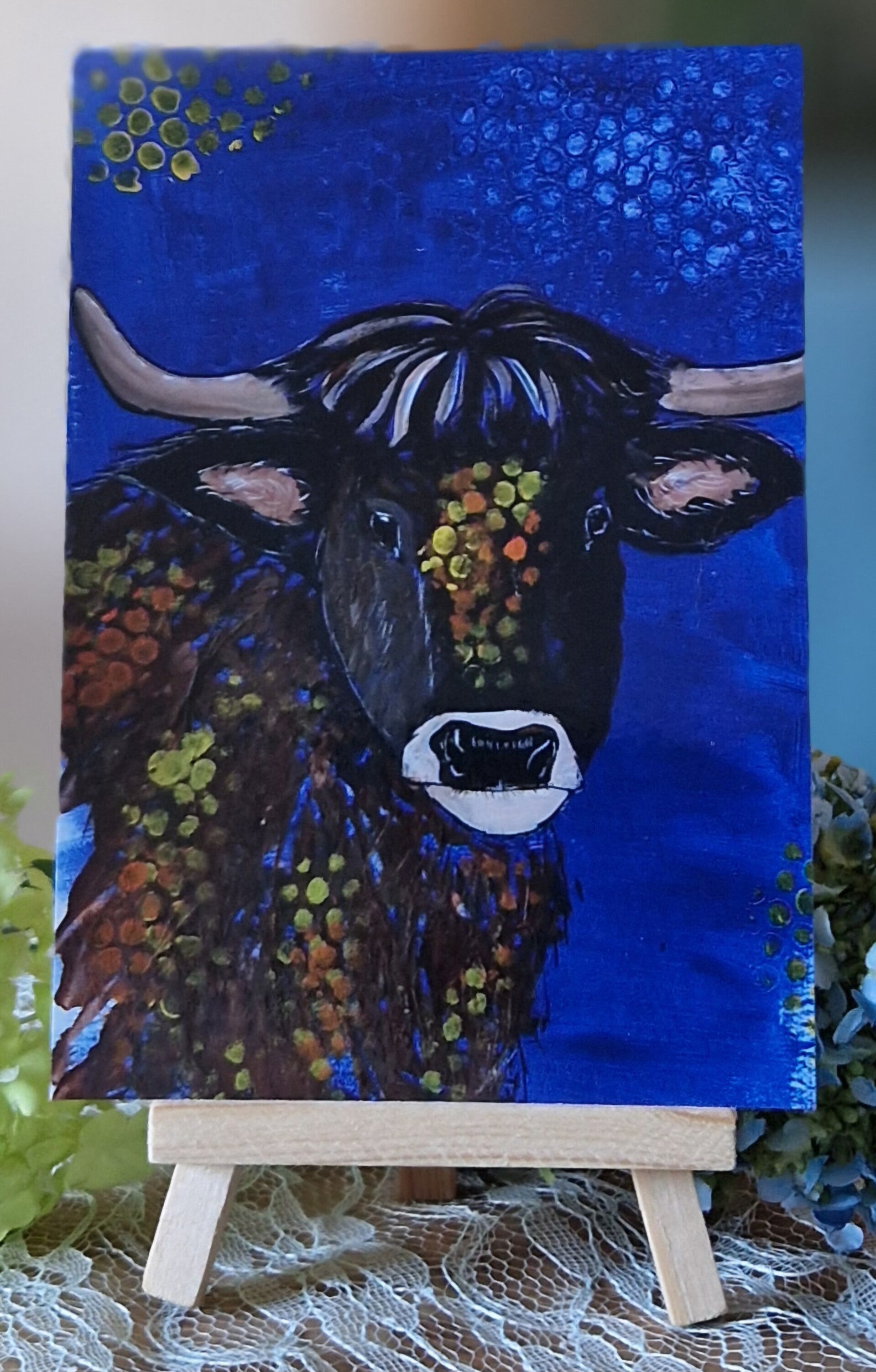 Koe met hoorns