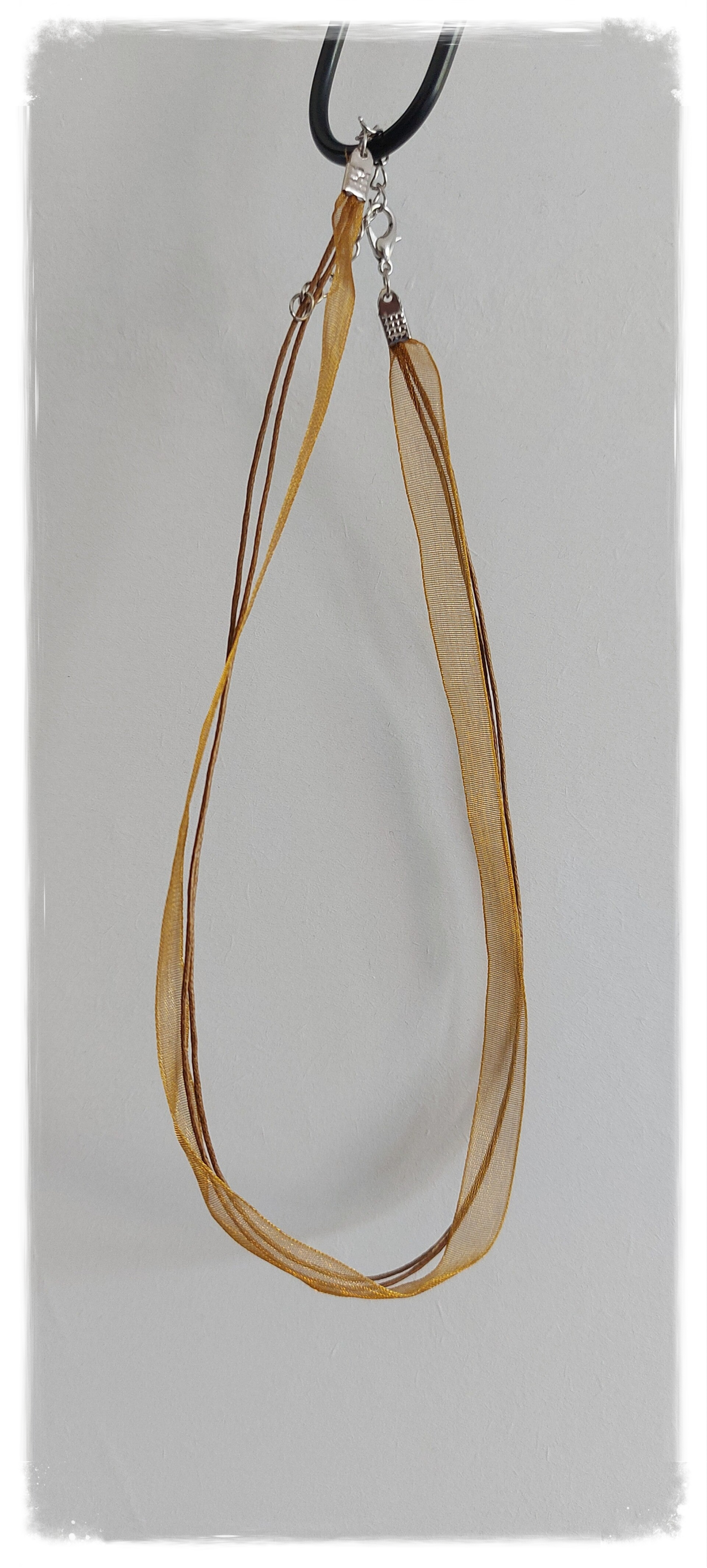 Wax/ organza ketting licht bruin