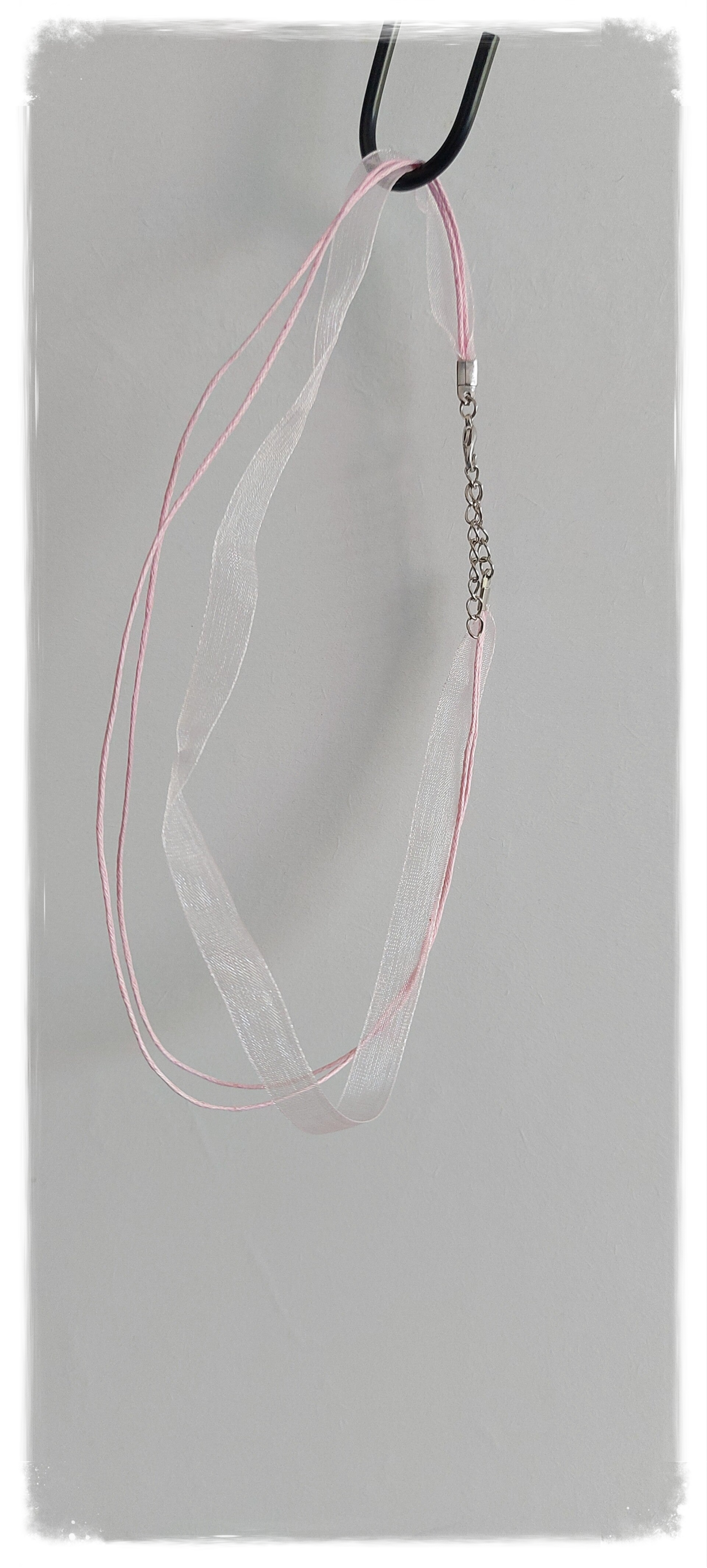 Wax/ organza ketting licht roze