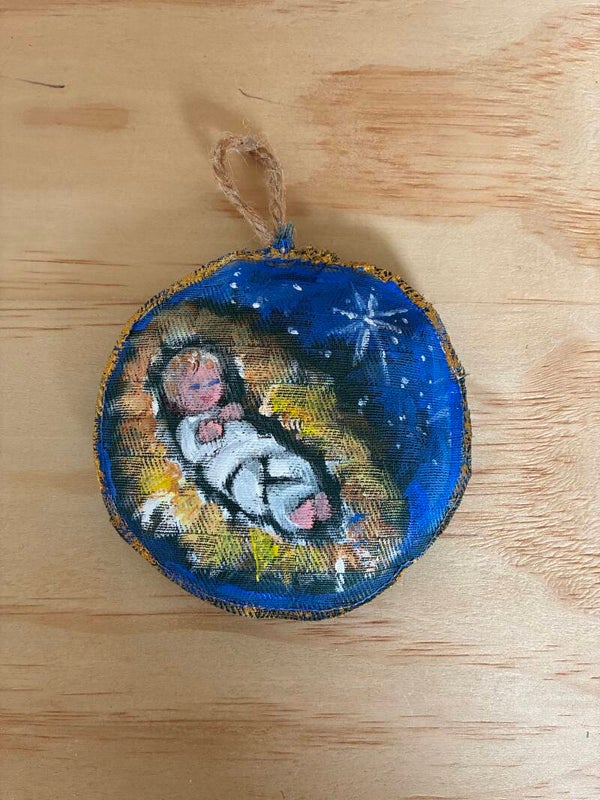 Addobbi natalizi dipinti a mano - tondo- Gesù Bambino 2