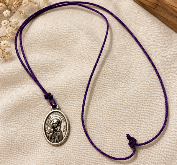 Medaglia dell'Addolorata e Volto Santo con cordoncino