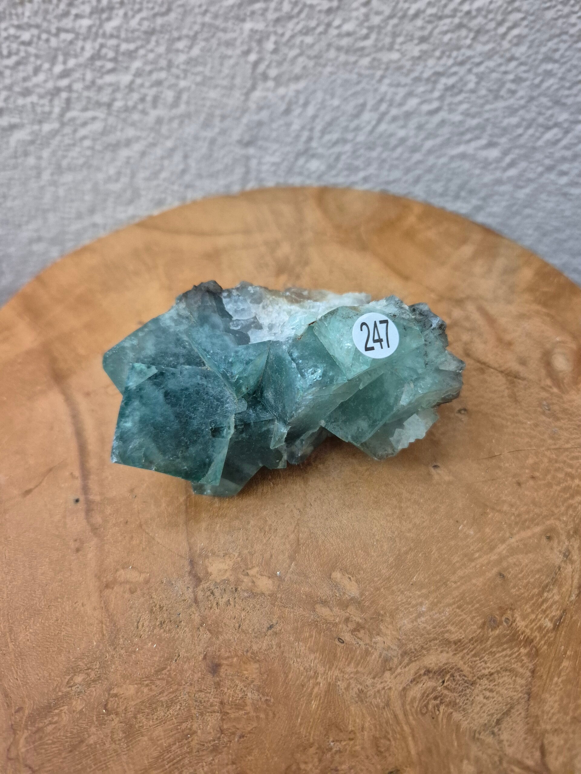 Groene fluoriet cluster nr247