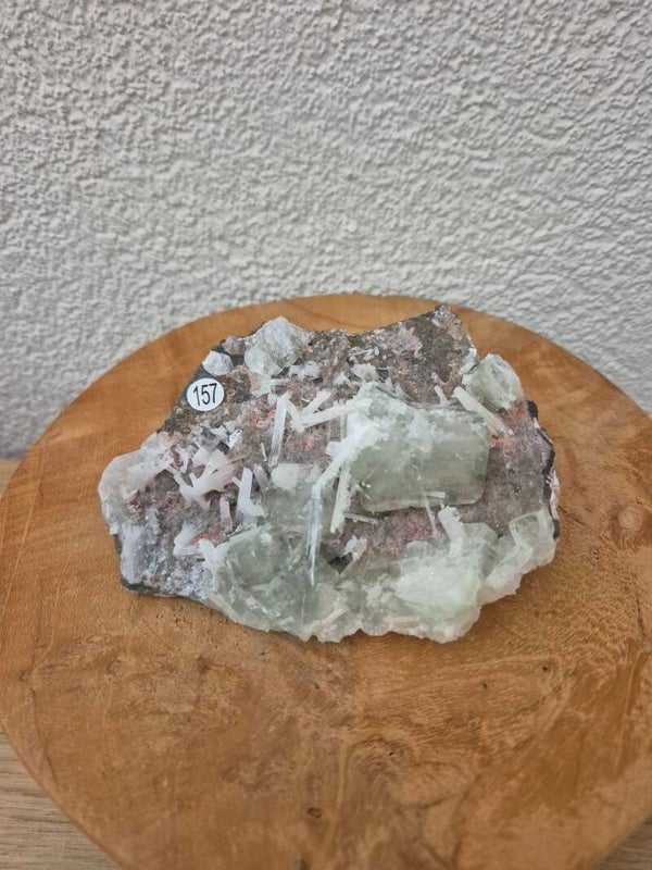 Groene apofyliet/scoleciet cluster nr157