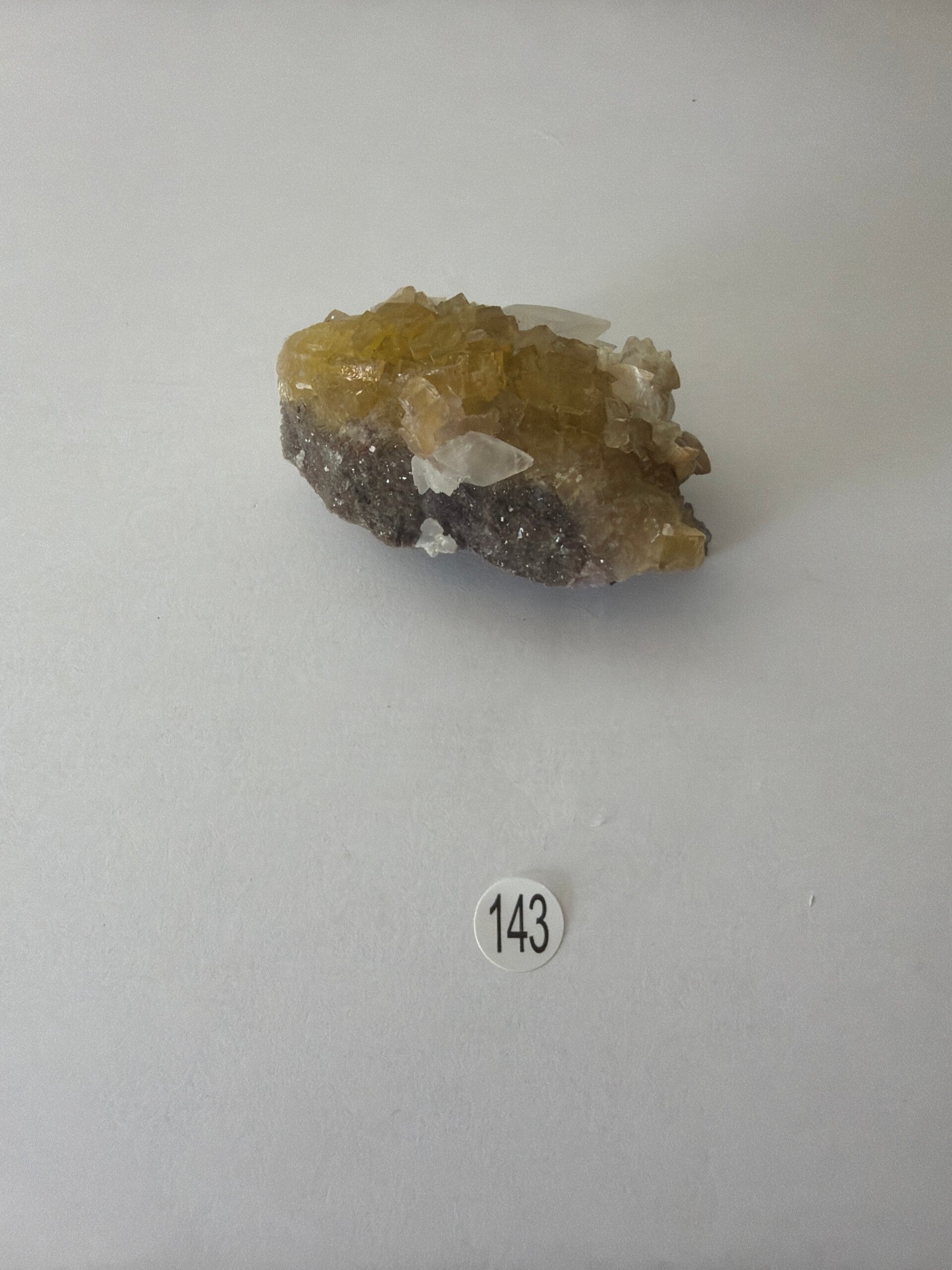 Moscona fluoriet nr143