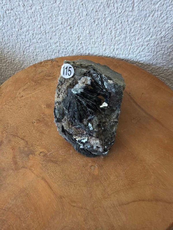 Hematiet nr115