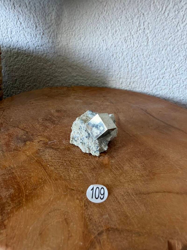 Pyriet Navajun nr109
