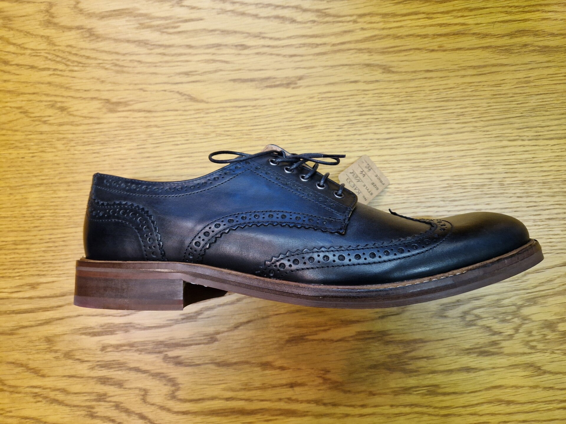 Merc Brogues - NEU - Grösse 44 (UK 10) - KAE53