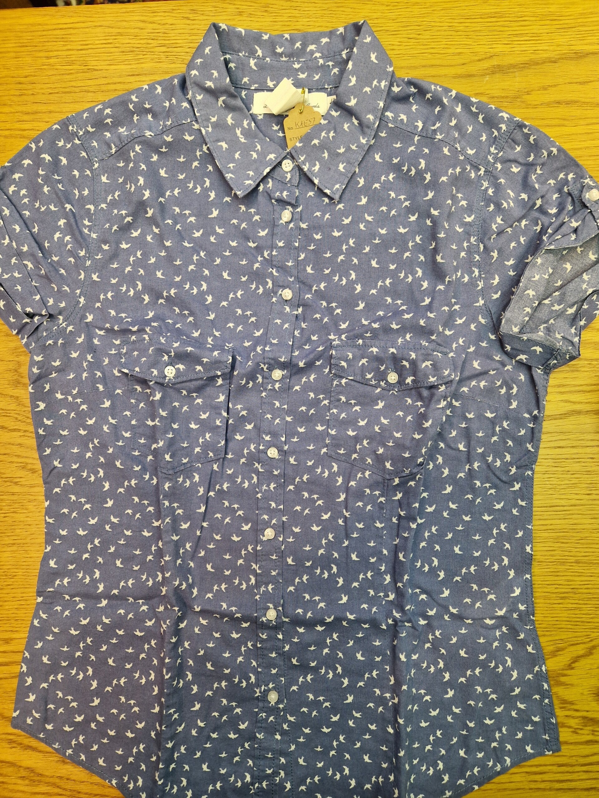 H&M Shirt Swallows - Grösse 38 (M) - KAE57