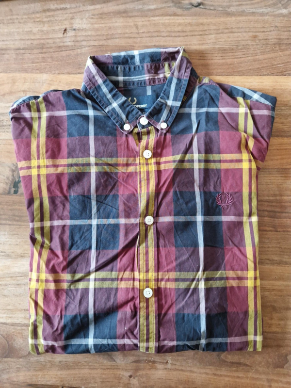 Fred Perry Button Down LS - Grösse M - DNT13