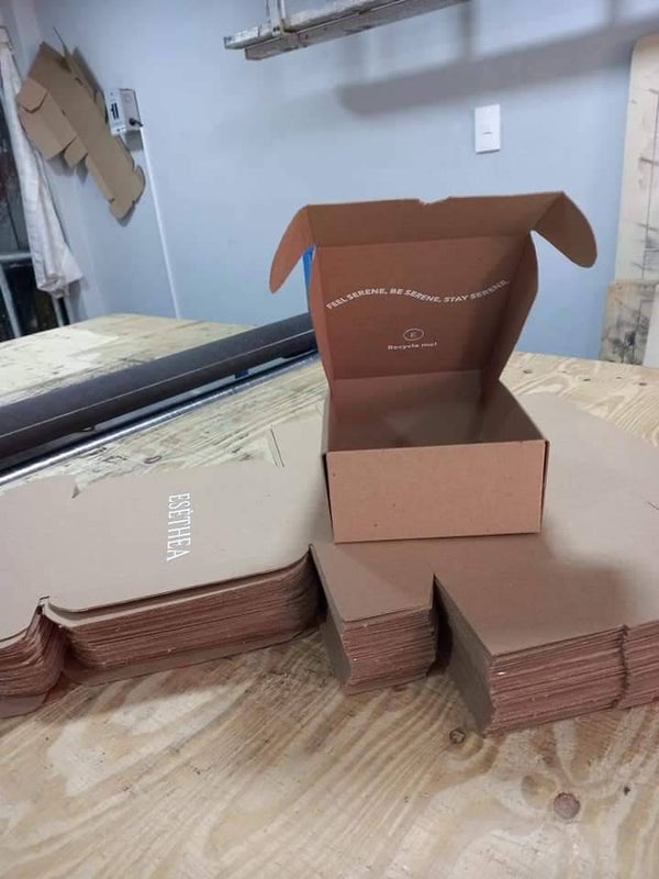 CAJA MAILBOX