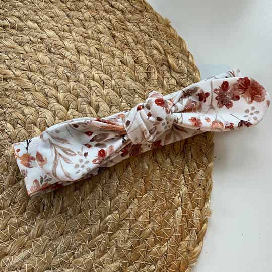 Knoop haarbandje ‘Hefstbloem’