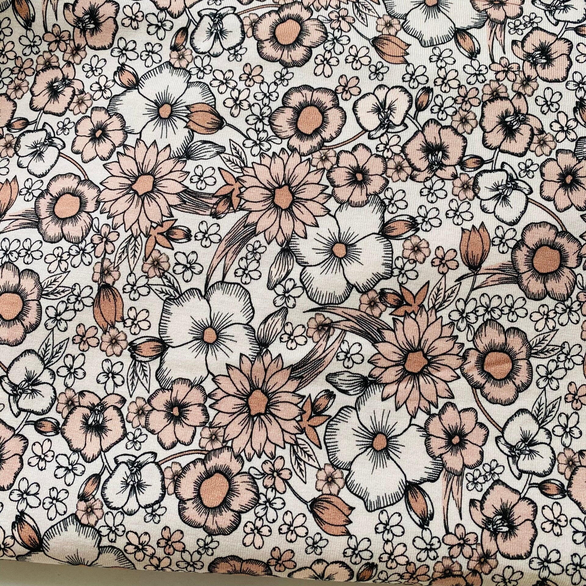 1043 - daisy roze