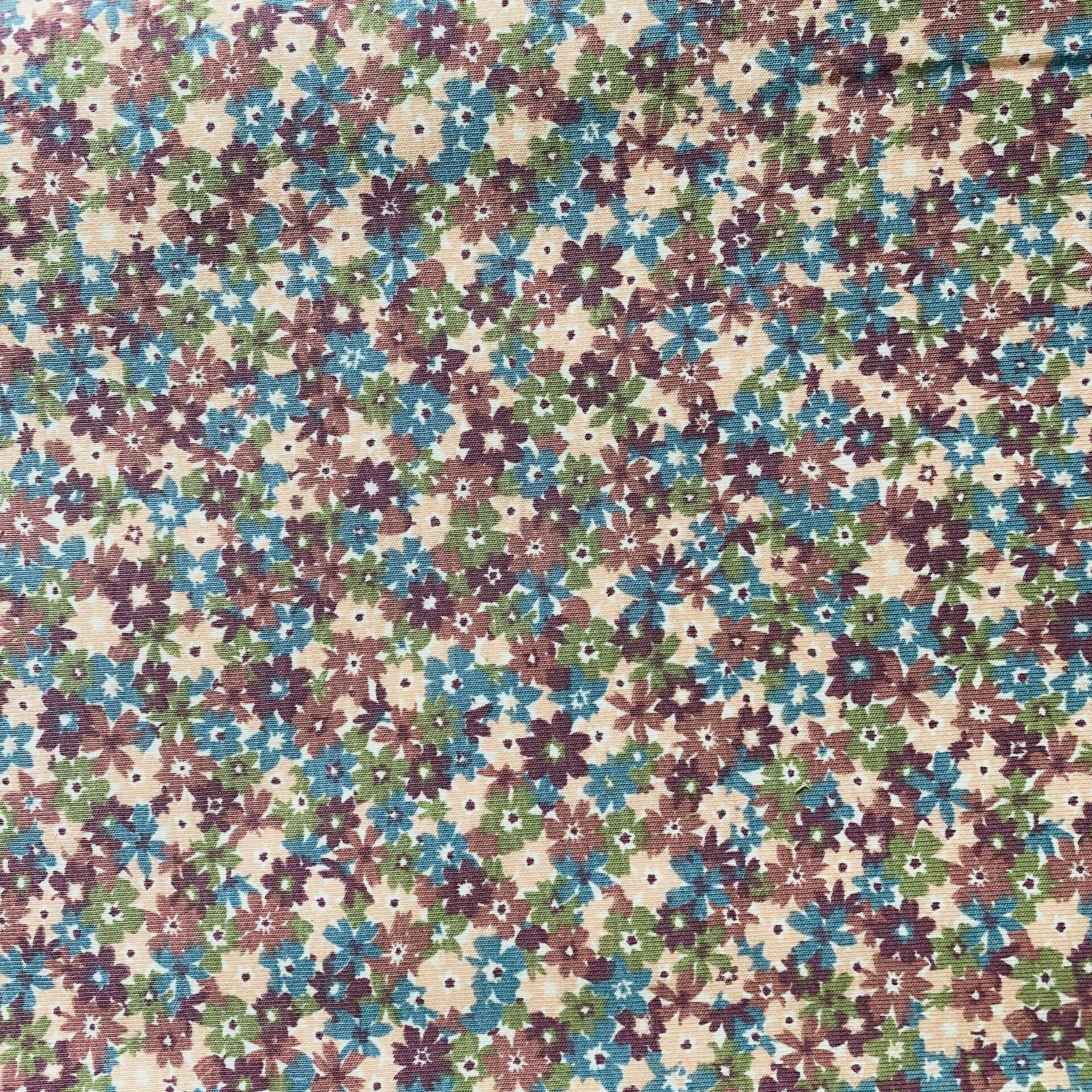 1055 - bloemetjes blauw/groen/paars