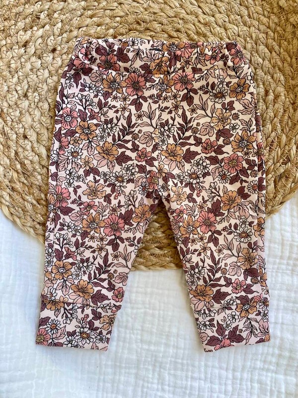 Newborn broekje 56 'Vintage flower'