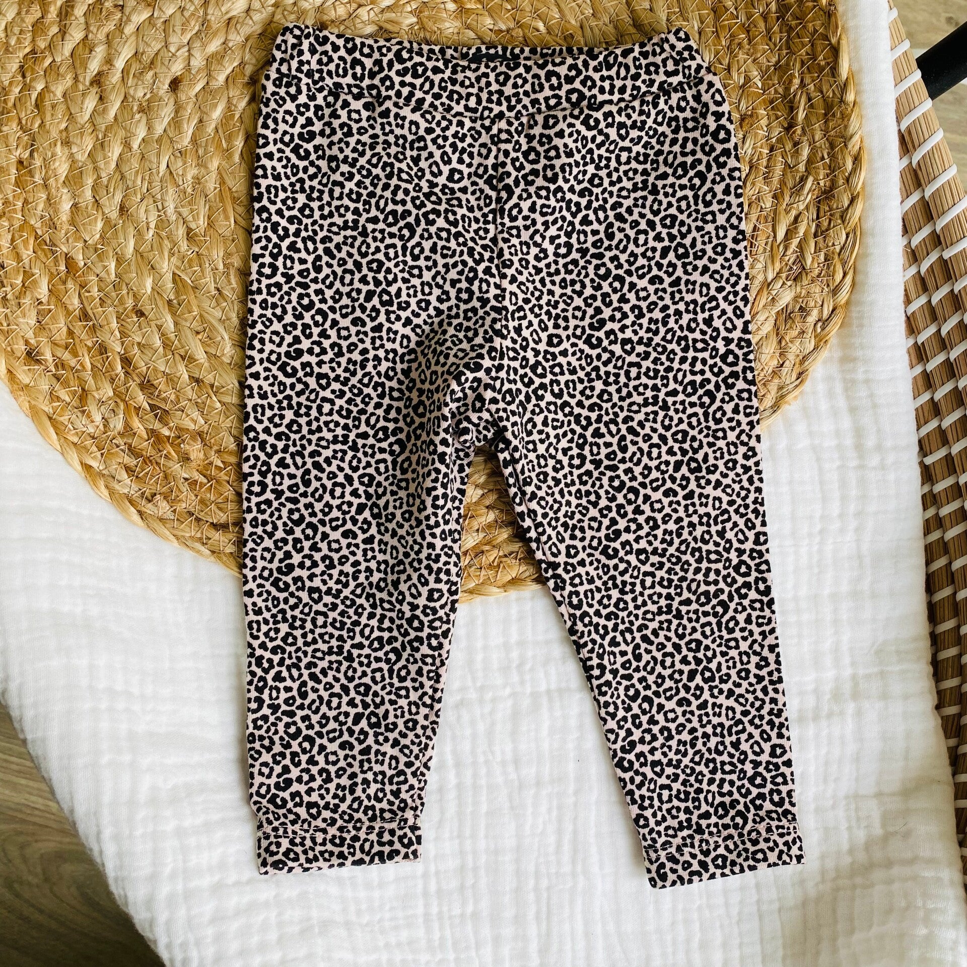 Newborn Legging 62 'Panter op roze'