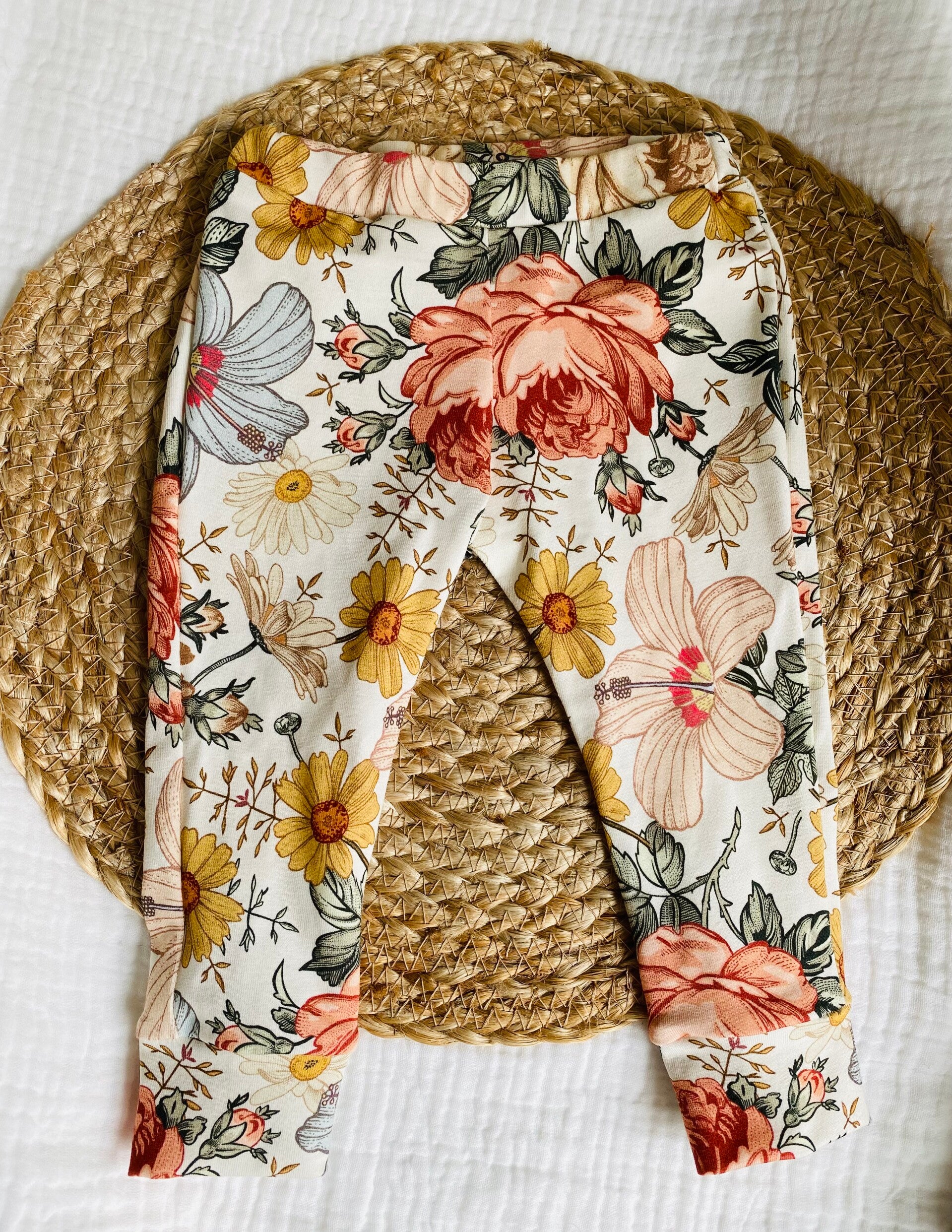 Newborn broekje 68 'Vintage flower'