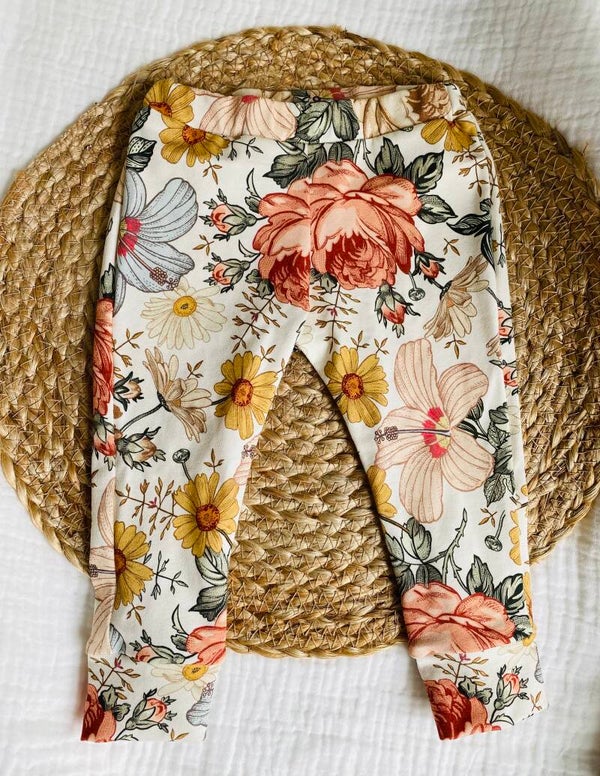 Newborn broekje 68 'Vintage flower'