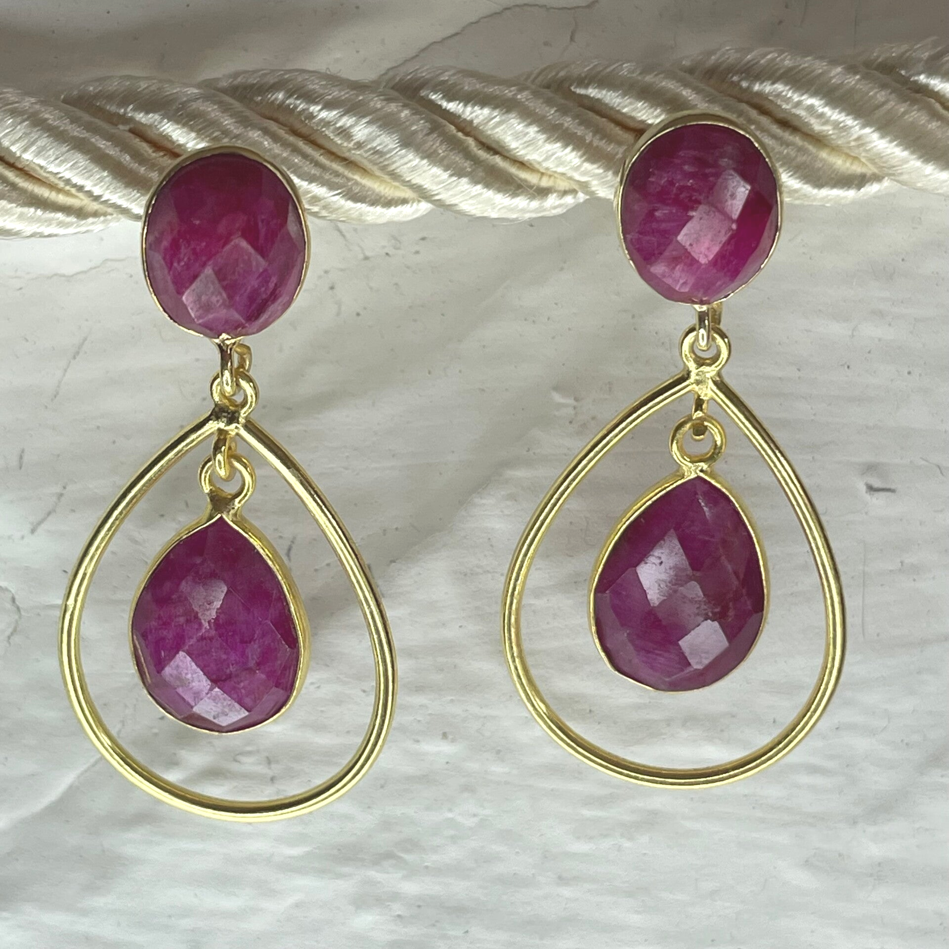 Boucle d'oreille créole - rubis