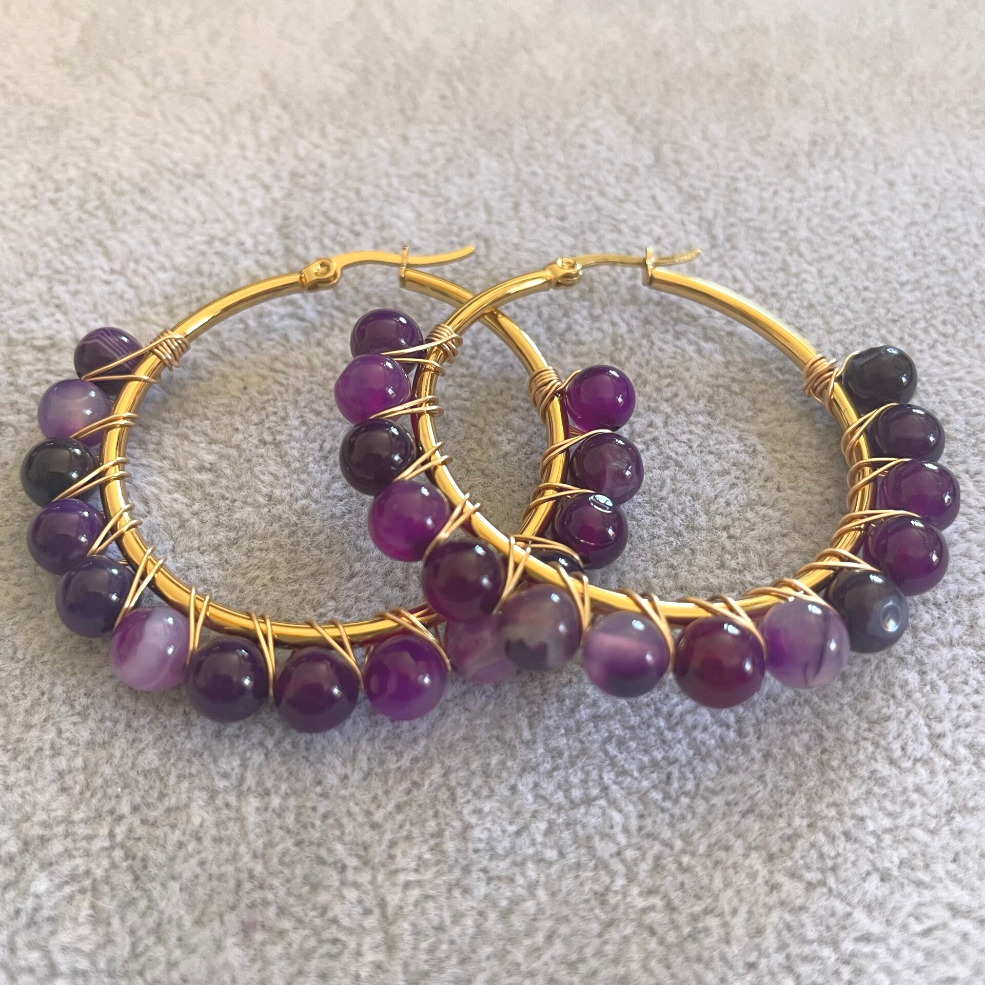 Boucle d'oreille créole grande - violette