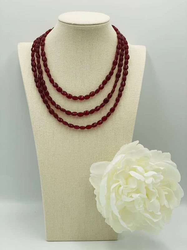Collier élégant "trois rangs" perles grenat